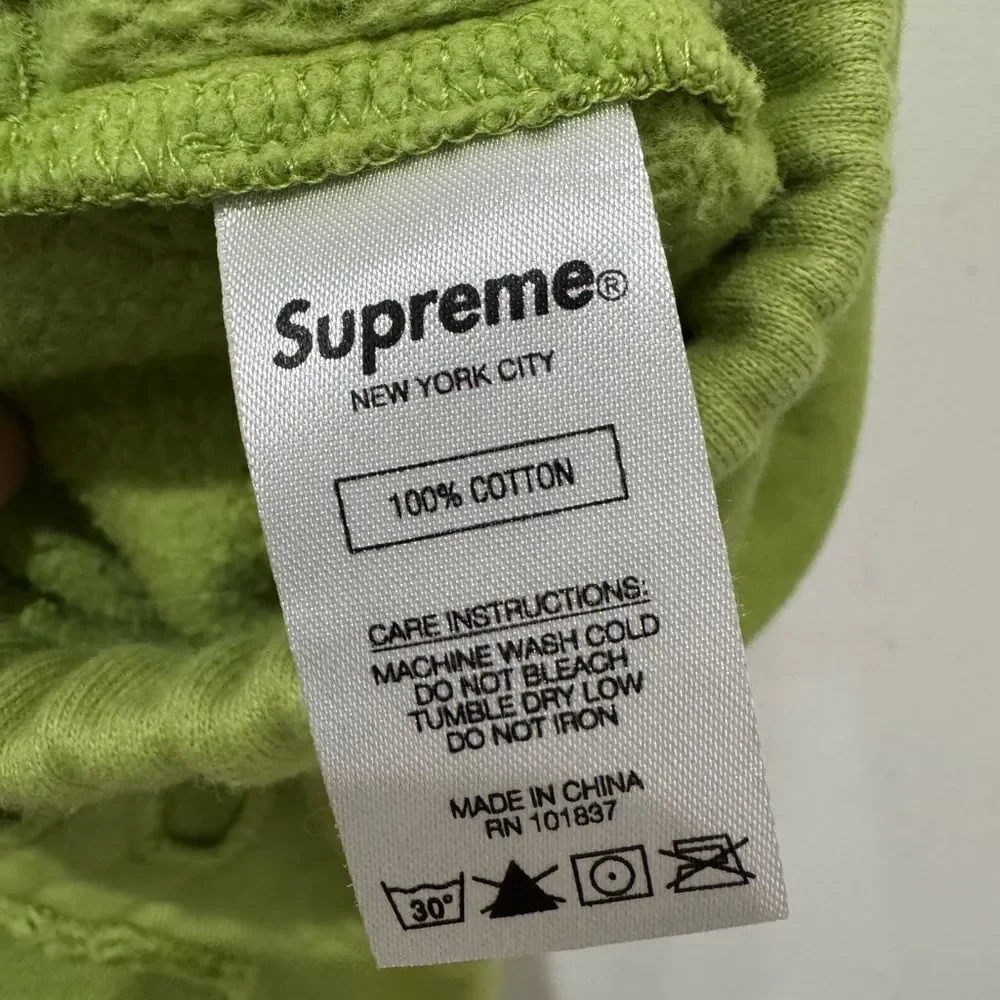 SUPREME Logo sweatpants jogger in green